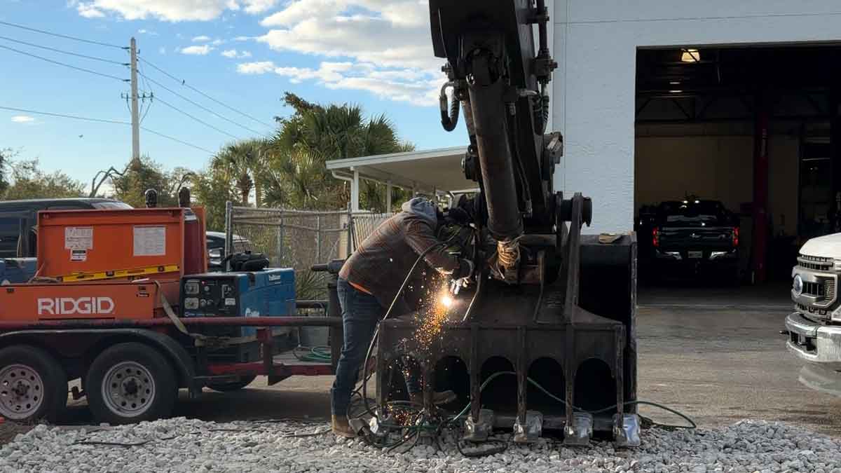 Truck and heavy duty equipment welding repair